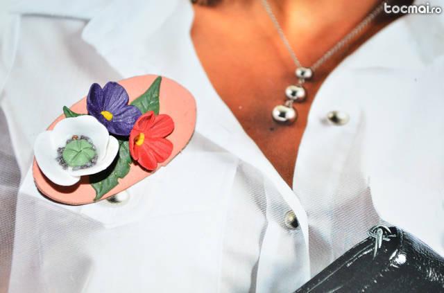 Brosa flori colorate fimo, martisor handmade