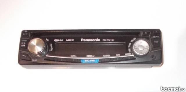 Casetofon auto Panasonic, cu redare cd mp3, putere 4*50W