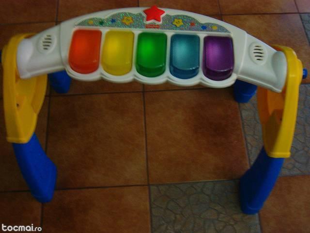 centru de activitati Fisher Price