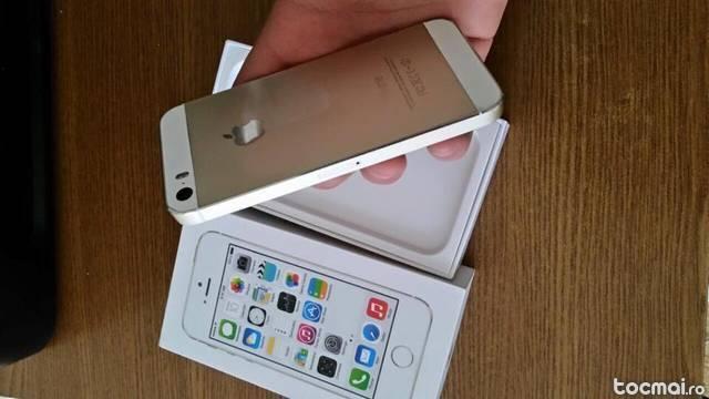 iPhone 5S gold