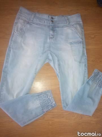 jeansi 29- 30 albastru deschis