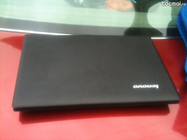 Laptop Lenovo i5 8gb ram 17 inch 1tb