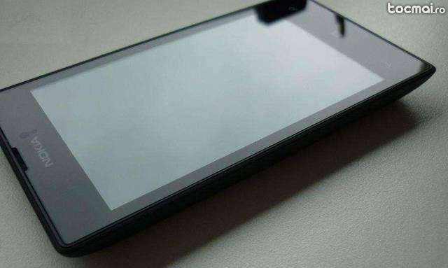 Nokia Lumia 520 la cutie
