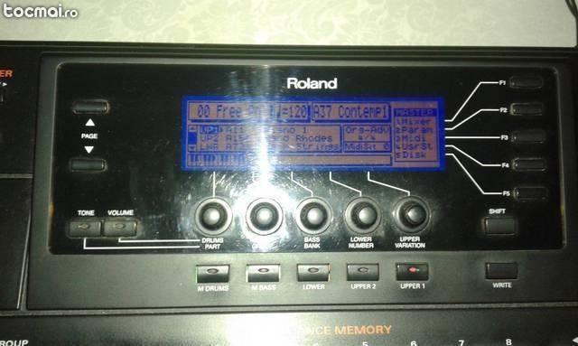 Orga Roland G- 800