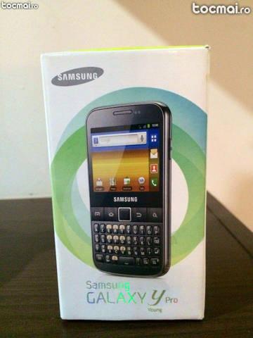 Samsung Galaxy Y Pro alb
