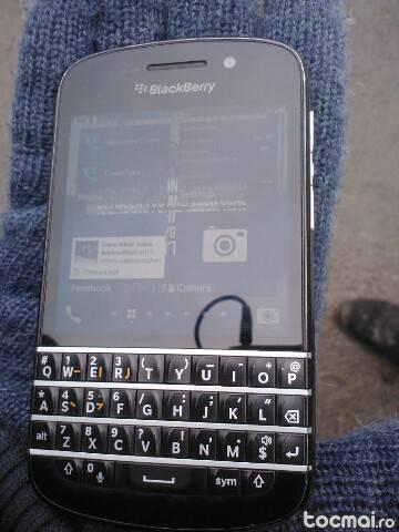 schimb Blackberry Q10