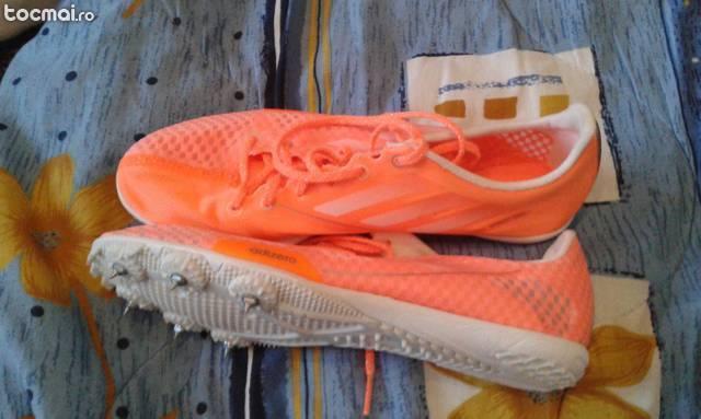 Adidasi de atletism, alergare adidas