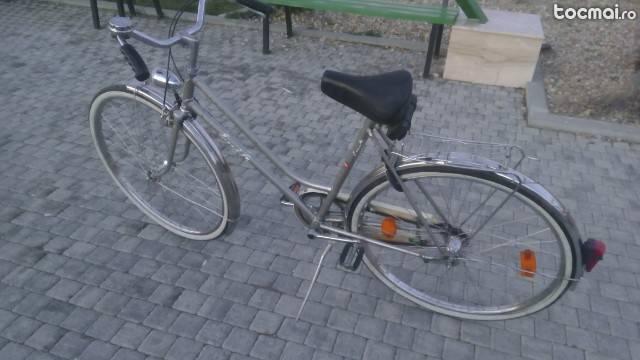 bicicleta de dama ci 3 viteze im bituc , foarte intretinuta