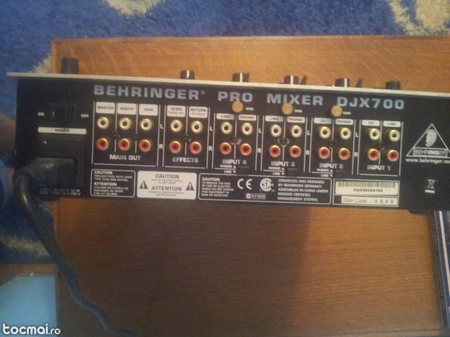 Mixer Behringer djx 700