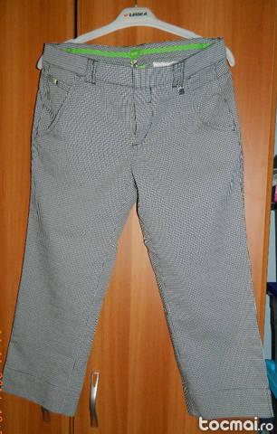 Pantaloni 3 sferturi