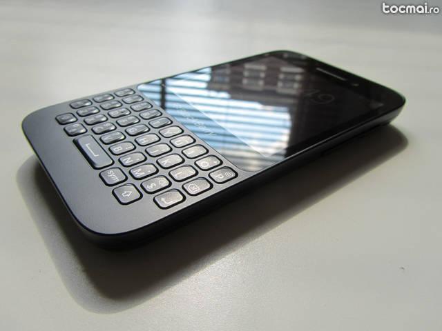 blackberry Q5, aproape nou 3 luni