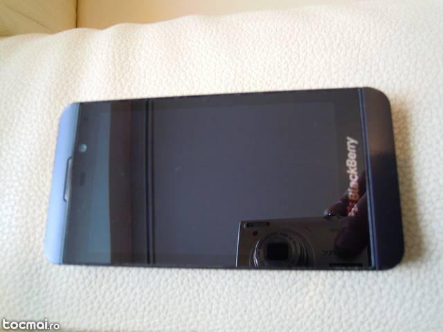 Blackberry Z10, liber retea