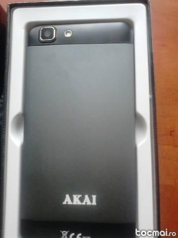 Smartphone dual sim Akai Leon Quadra 5