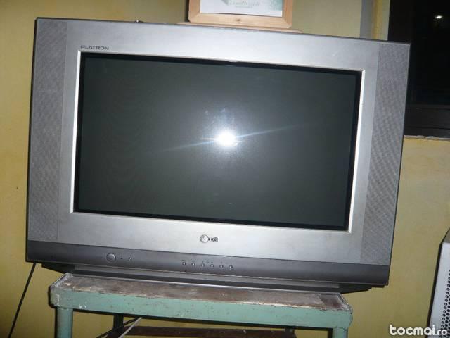 Televizor color diag. 85cm, pe tub, marca LG cu telecomanda