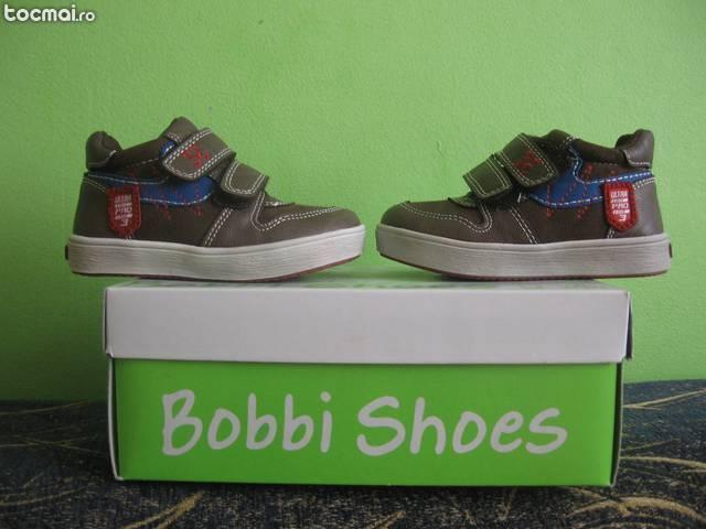 adidasi copii marca bobbi shoes