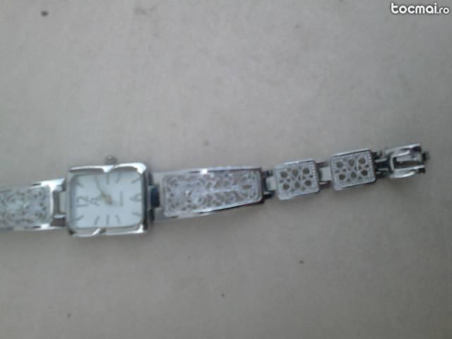 ceas de dama quartz argintiu