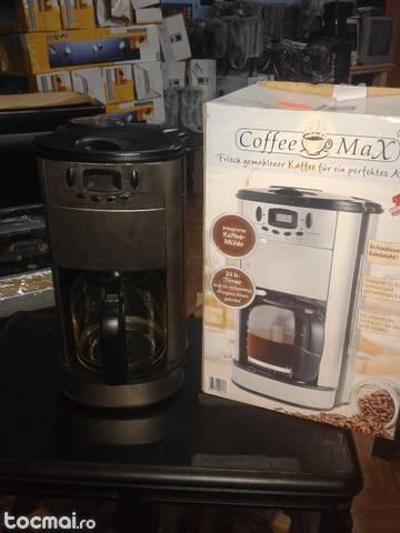 Expresor de cafea Petra si Coffee Max