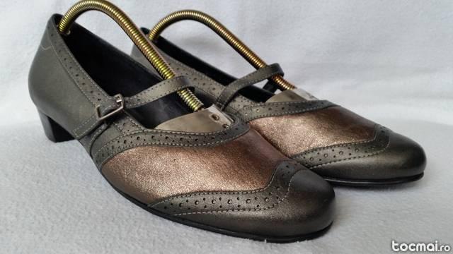 Marime 38, 5 - Pantofi piele dama marca Sensible
