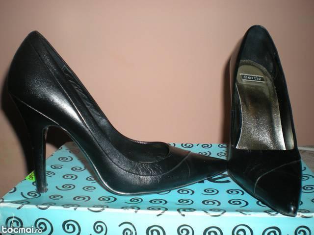 Pantofi dama- femei