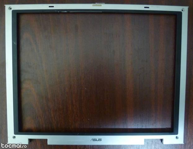Rama Display Laptop Asus M6800N