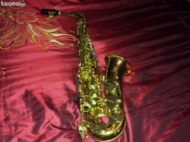 Saxofon Yamaha 275