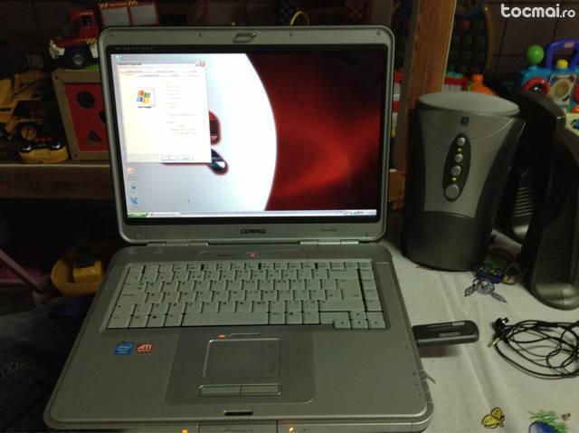 Laptop compaq precarious r3000