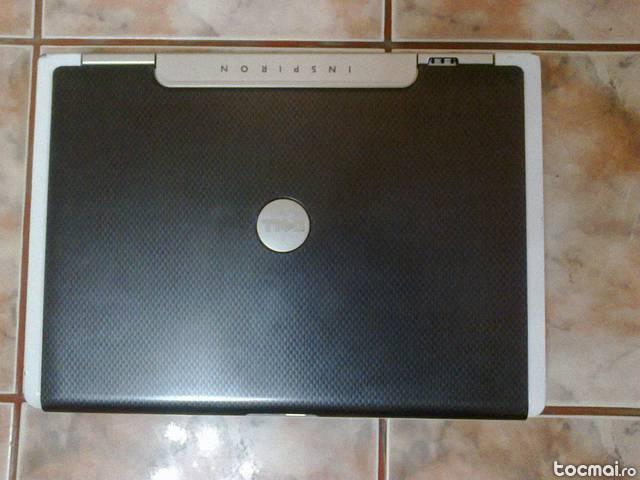 Laptop dell inspiron 9300 defect