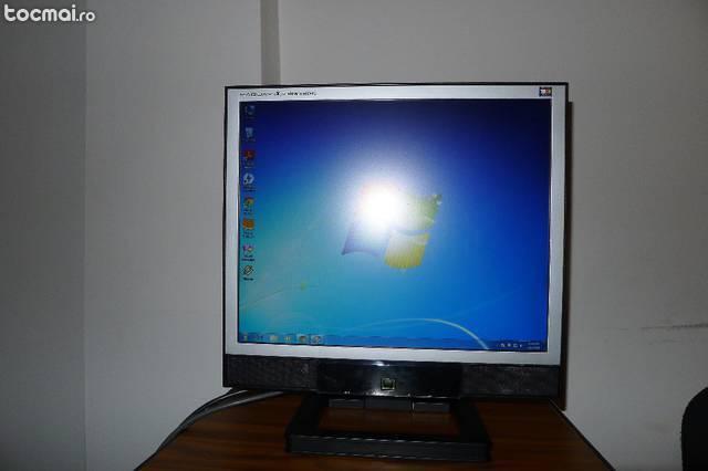 Monitor 19