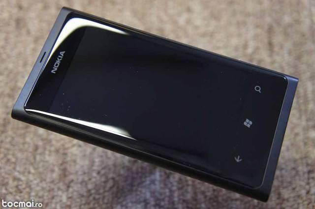 Nokia Lumia 800 16 gb BLACK