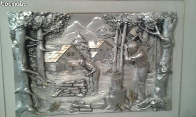 Tablou sculptat , placat cu aur si argint , de Milda's