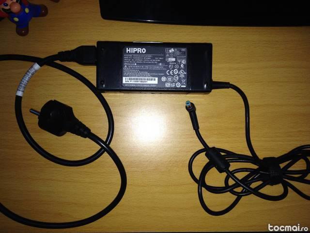 Alimentator laptop Hipro 19V 4. 74A 90W cu mufa albastra