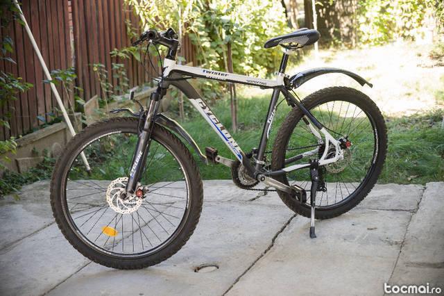 Bicicleta CYCLONE Twister MTB in garantie
