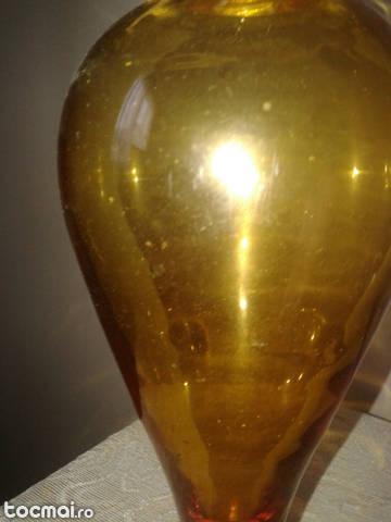 carafa din bronz cu sticla interbelica .