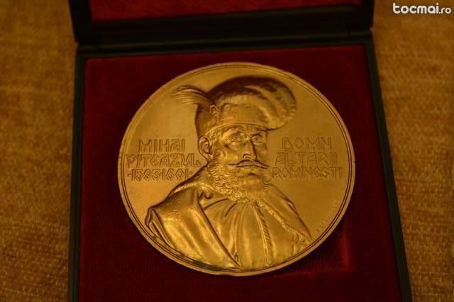 Mihai Viteazul medalie bronz placata cu aur , superba