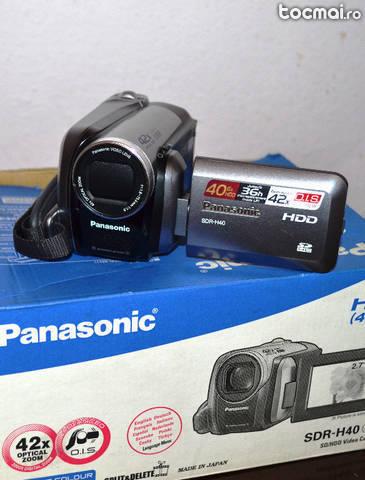 Camera video Panasonic SDR H40 + trepied, 50% din pret!