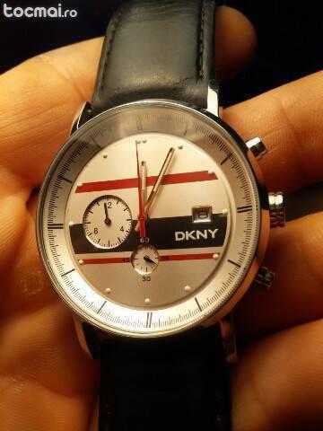 ceas DKNY full steel cronograf.