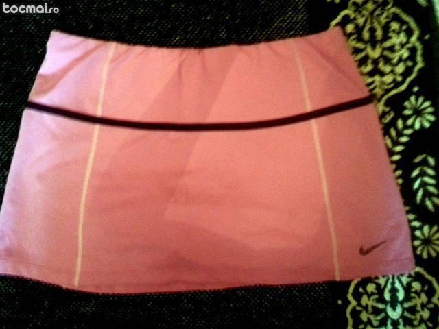 Fusta Nike tenis roz