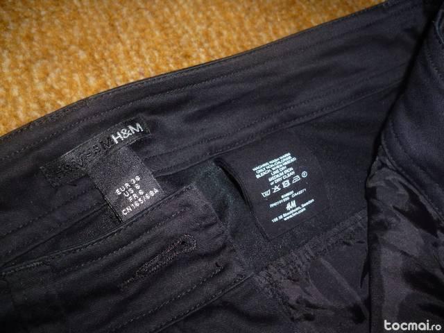 Pantaloni H&M