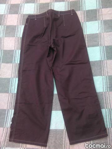 Pantaloni visinii