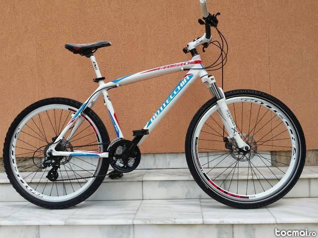 Bicicleta Bottecchia FX 510, suspensie, echipata shimano.