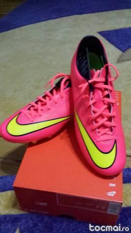 Ghete fotbal de sintetic nike originale marimea 42