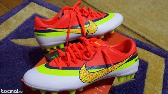 Ghete fotbal nike originale noi in cutie