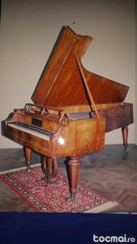pian antic an 1800 Schmidt Karloy stare buna