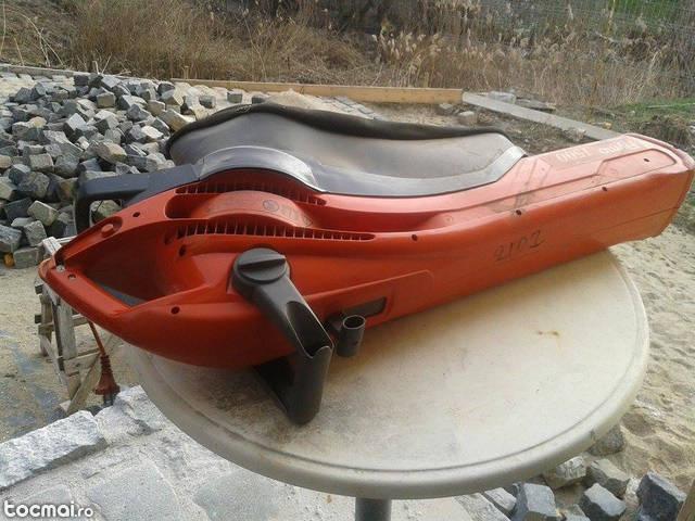 Apirator / suflator de frunze electric Flymo 1500