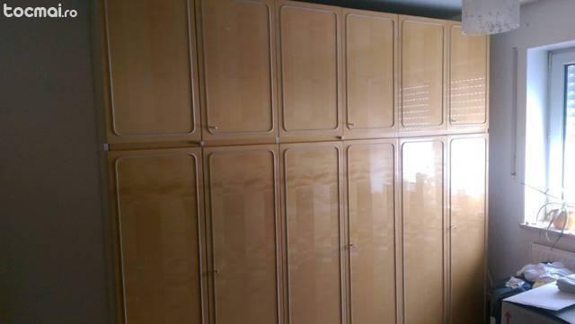 dulap mare import germania in stare foarte buna