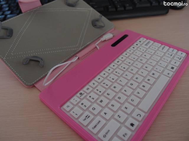 Husa Universal cu Tastatura pt Tablet 7 inch