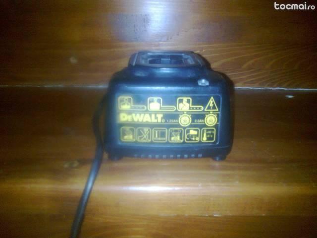 Incarcator dewalt 24V