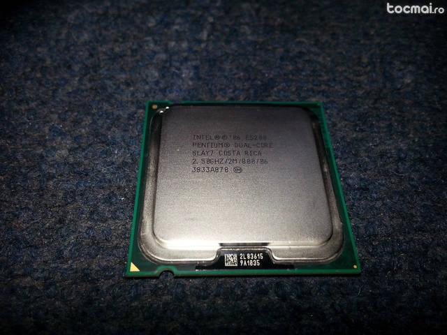 Intel Pentium E5200 Dual / 2500 MHZ/ 2 MB/ 800 FSB/ Soket 775