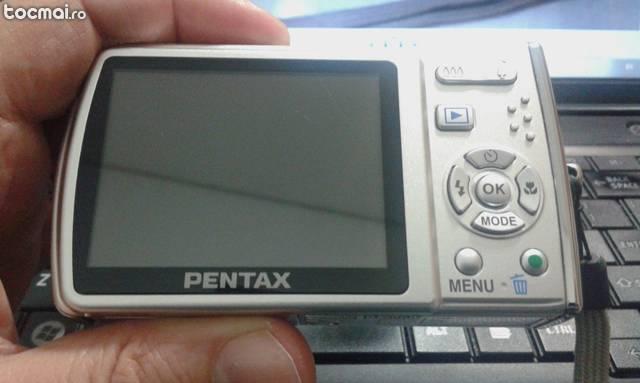 Pentax 8 pixeli camera digitala