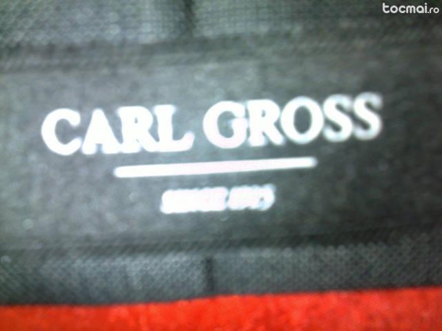 Costum barbati Carl Gross